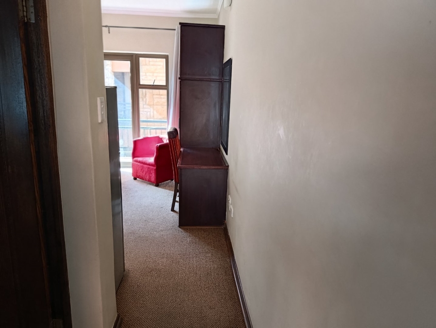 To Let 1 Bedroom Property for Rent in Vredenhof Sh Free State